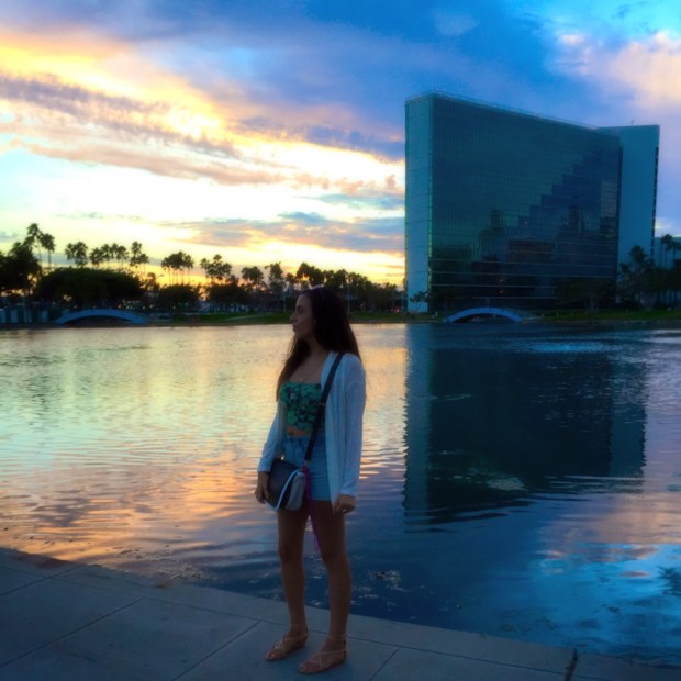 Crop top outfit full body